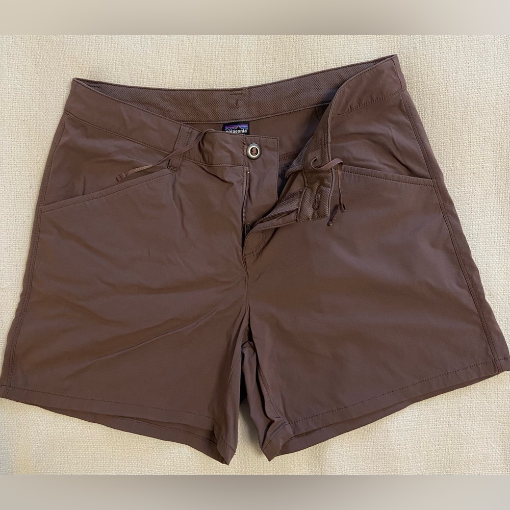 Patagonia Women’s Quandry Shorts 5” sz 6.